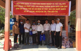 Tạp chí Doanh nghiệp và Tiếp thị cùng các nhà hảo tâm tặng quà cho người dân huyện Ba Tri, tỉnh Bến Tre bị hạn mặn